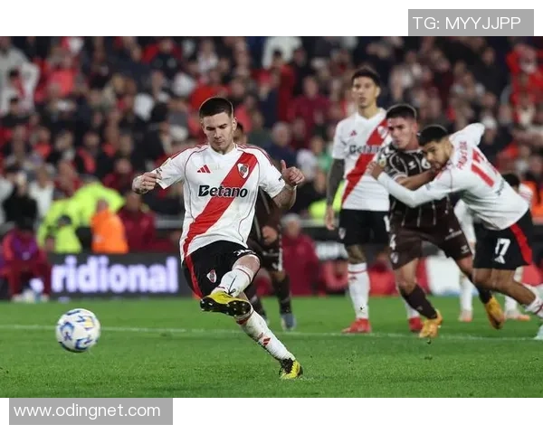 58号足球球星崭露头角引发全球关注成新时代足坛新星