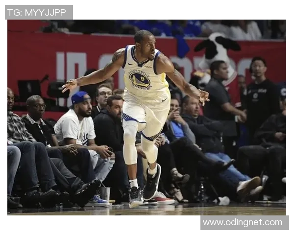 从草根到足球巨星这些球员的逆袭之路和奋斗历程