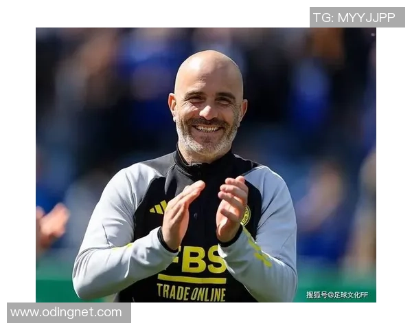 抽烟足球球星的禁忌与挑战:竞技场内外的健康隐忧与自我突破 抽烟足球球星的禁忌与挑战:竞技场内外的健康隐忧与自我突破